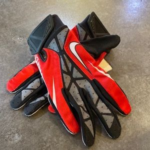 Nike 🏈 Football Gloves